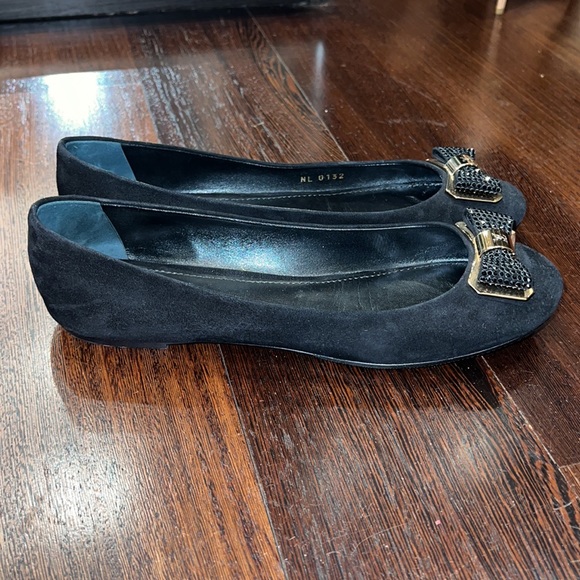 Louis Vuitton Flats - Picture 4 of 6